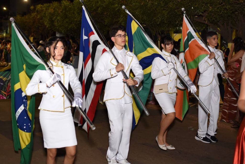 Escola Cristã Evangélica celebra história e identidade do Brasil em desfile cívico